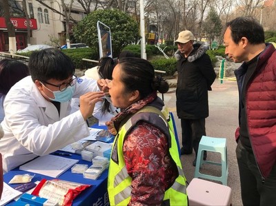 佛山苑社區舉辦愛牙護牙義診活動，為居民健康護航